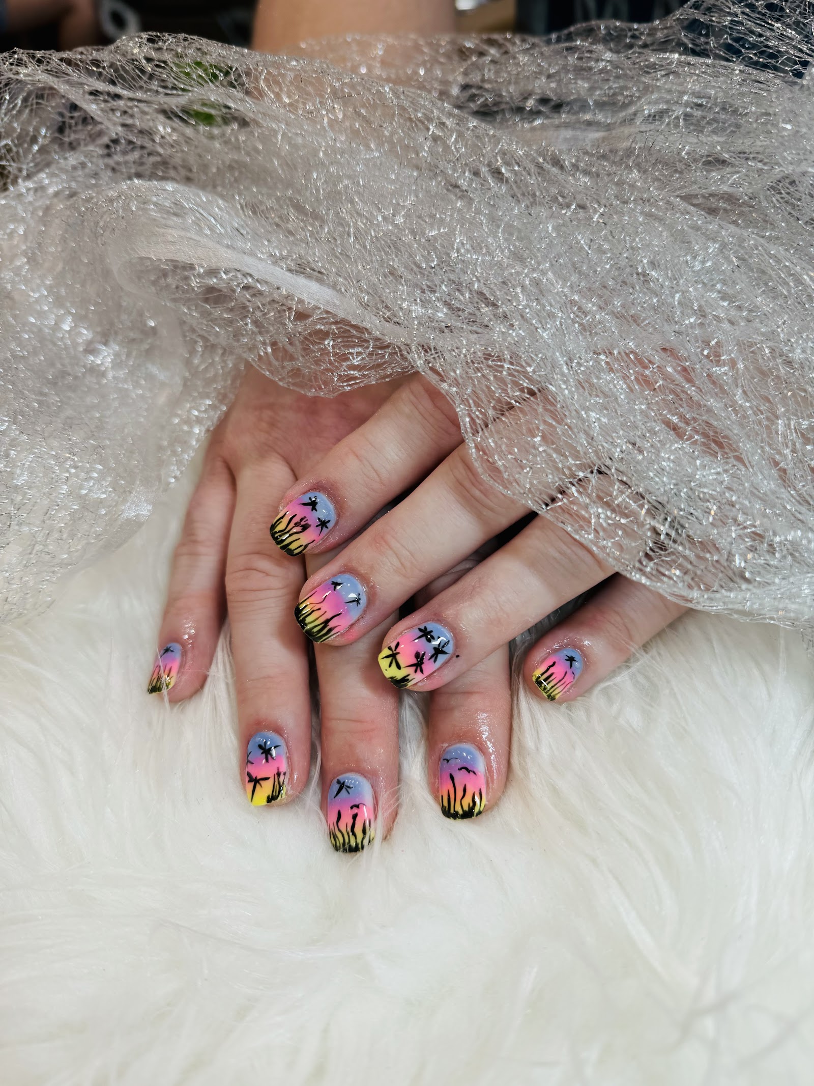 Luxury Nails and Spa nail photo 5